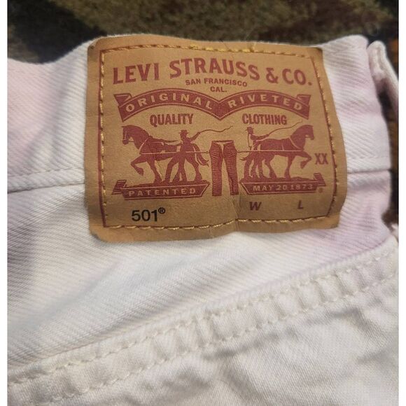 Levi's Jean Shorts Women's 28 White Tie Dye 501 Original Fit Raw Hem Festival - Picture 5 of 5